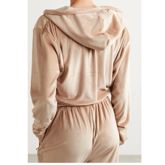 Skims Velour Tracksuit Set *note size difference* - Picture 2 of 13